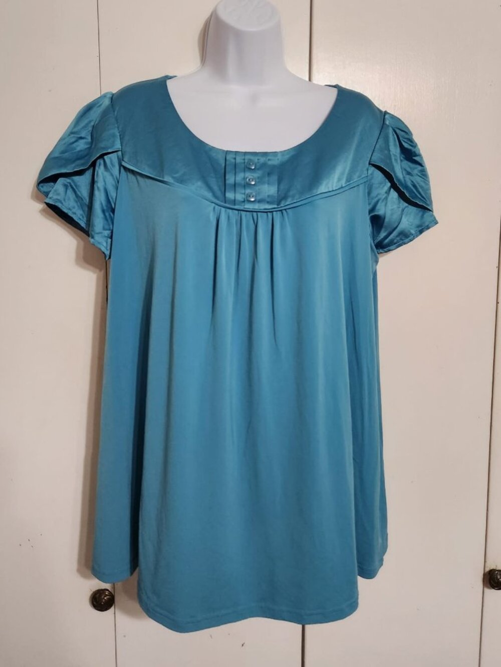 DUO Maternity Top Womens XL Teal Blue Satin Trim Flutter Sleeve Pleated Tunic